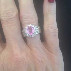 18 karat white gold pink sapphire & diamond ring